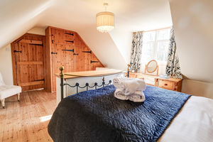 Photo 2- click for photo gallery